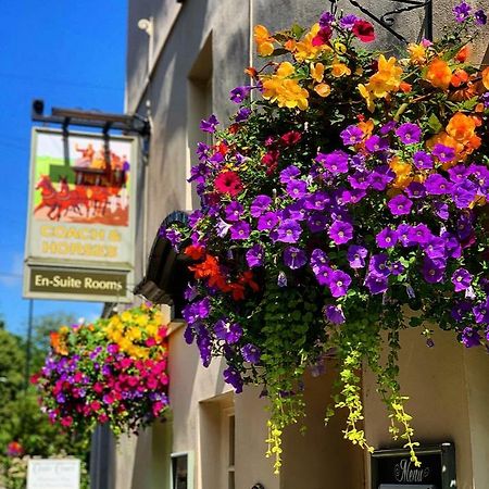 The Coach And Horses Inn Chepstow Exterior foto